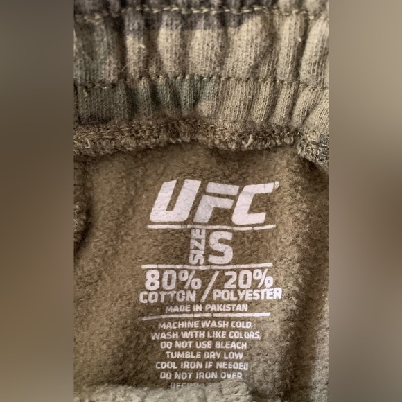 UFC Men’s Camo Joggers Sweatpants Drawstring Closure, Logo on Leg; Size S - Picture 6 of 9
